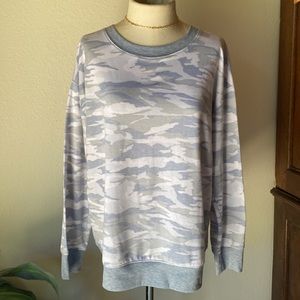 Camo Pullover Sweatshirt Top